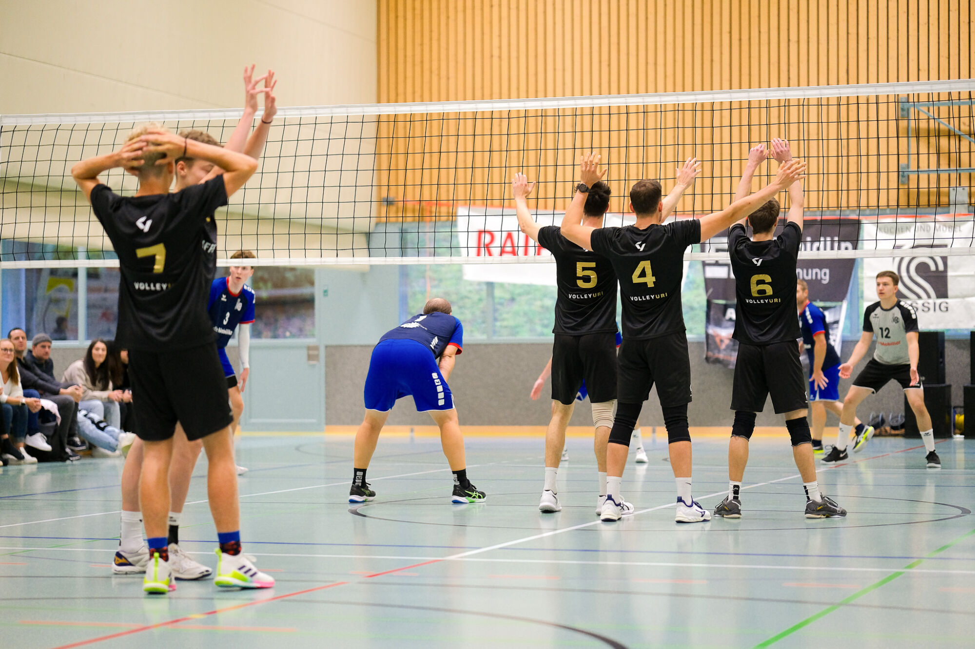 home-volley-uri